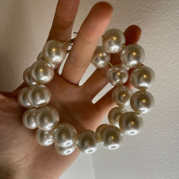 Oversized faux pear earrings - Picture 1 of 2